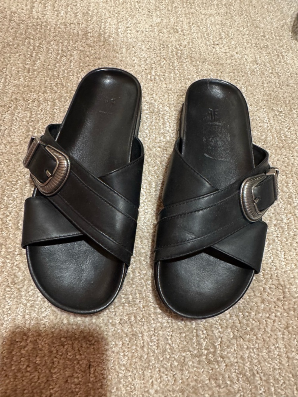 Frye black leather studded buckle sandals 8